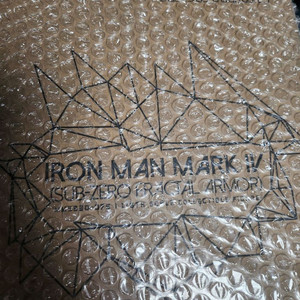 핫토이 MMS830D76 아이언맨 마크 4 (서브 제로 프랙탈 아머) 판매