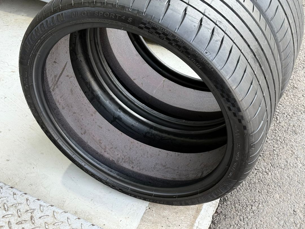 295 30 21 미쉐린타이어 ps4s 중고타이어 2953021 미쉐린 이미지