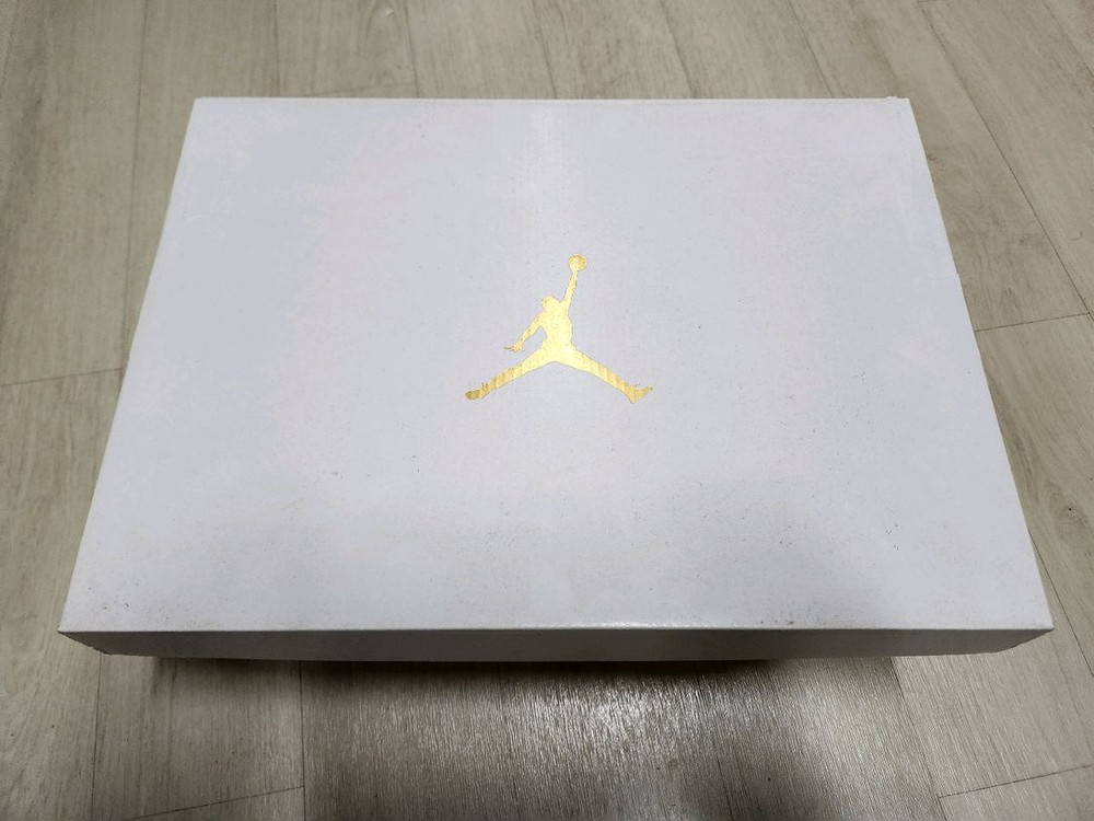 조던 11 레트로 미드나잇 네이비 270 이미지