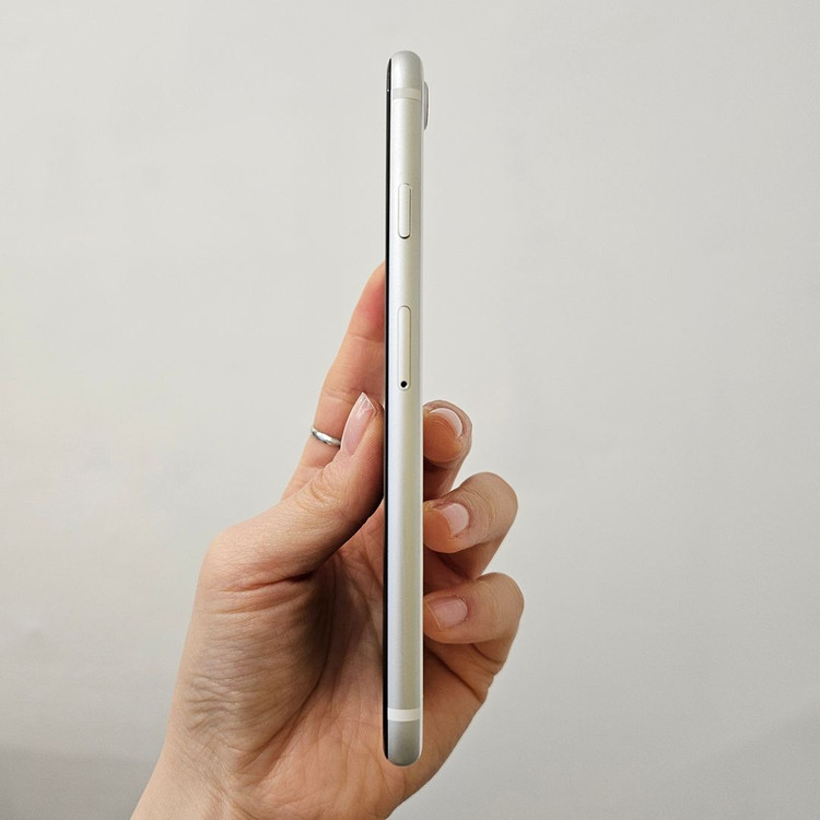 아이폰 SE2 / 특S급 / 128GB / 96% / 3-15 이미지