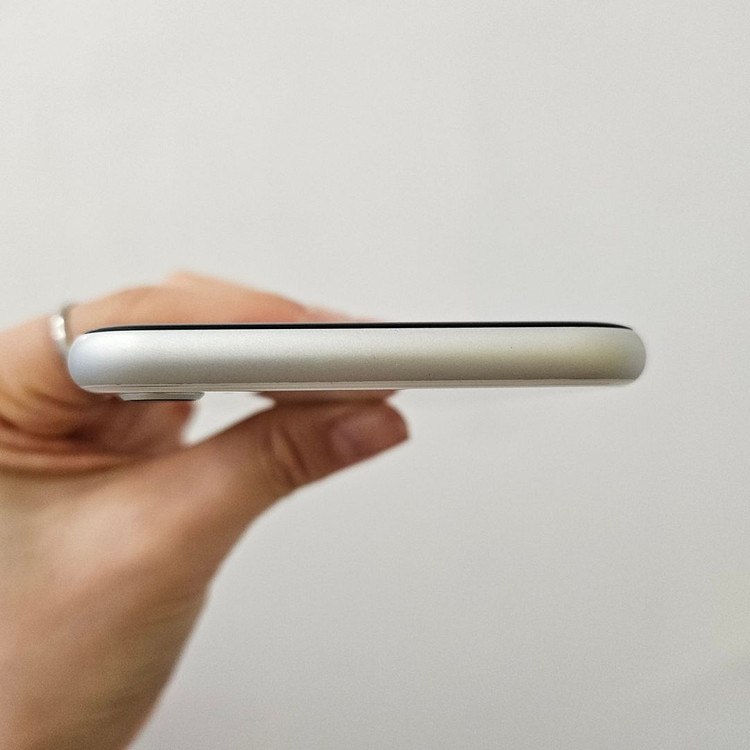 아이폰 SE2 / 특S급 / 128GB / 96% / 3-15 이미지