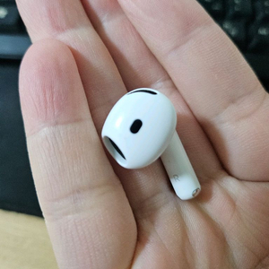 에어팟 4 오른쪽 노캔 x 이미지