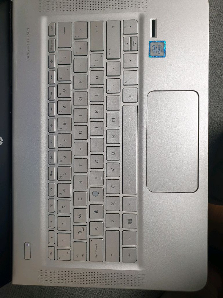 HP ENVY 노트북 i3-6100U, 고해상도 3200x1800 이미지