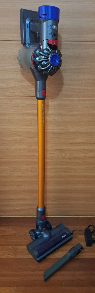 다이슨 무선청소기 이미지