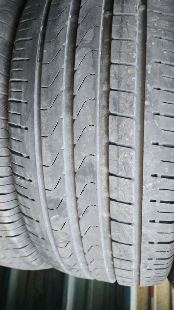 235 50 19 타이어2본 이미지