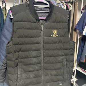 블랙야크 발열조끼 이미지