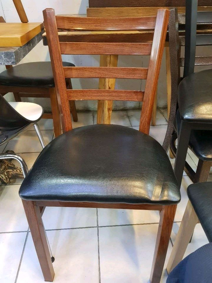 식당용 철재의자 이미지