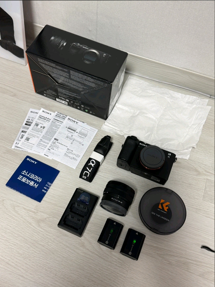 소니 A7C2 + 28-60 번들 킷 판매합니다--1
