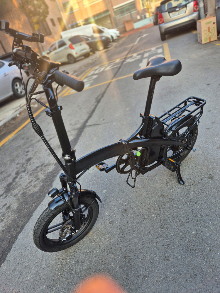 퀄리 엑스트론 프로 미니 전기자전거 무기스 신품급 판매--3