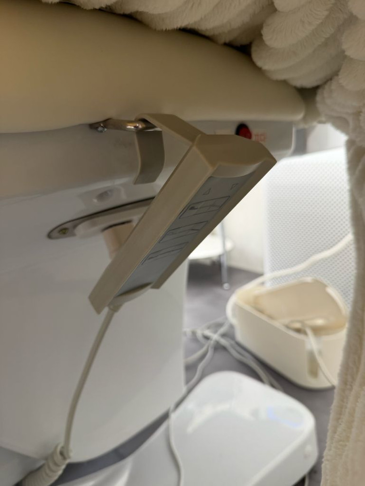 미용전동온열베드+의자+색감밝기조절조명 이미지