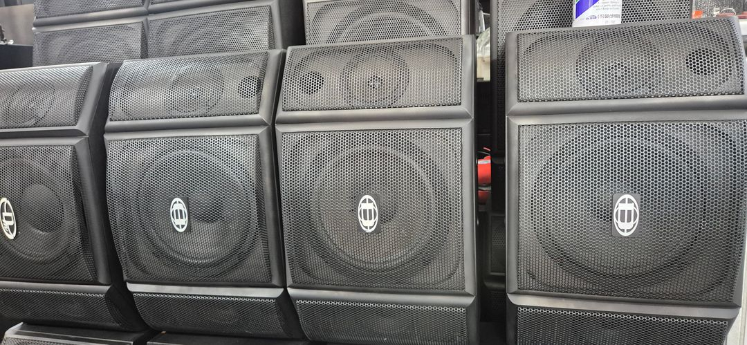 중고 노래방 스피커 판매합니다. 10인치 7만 8인치 6만--1