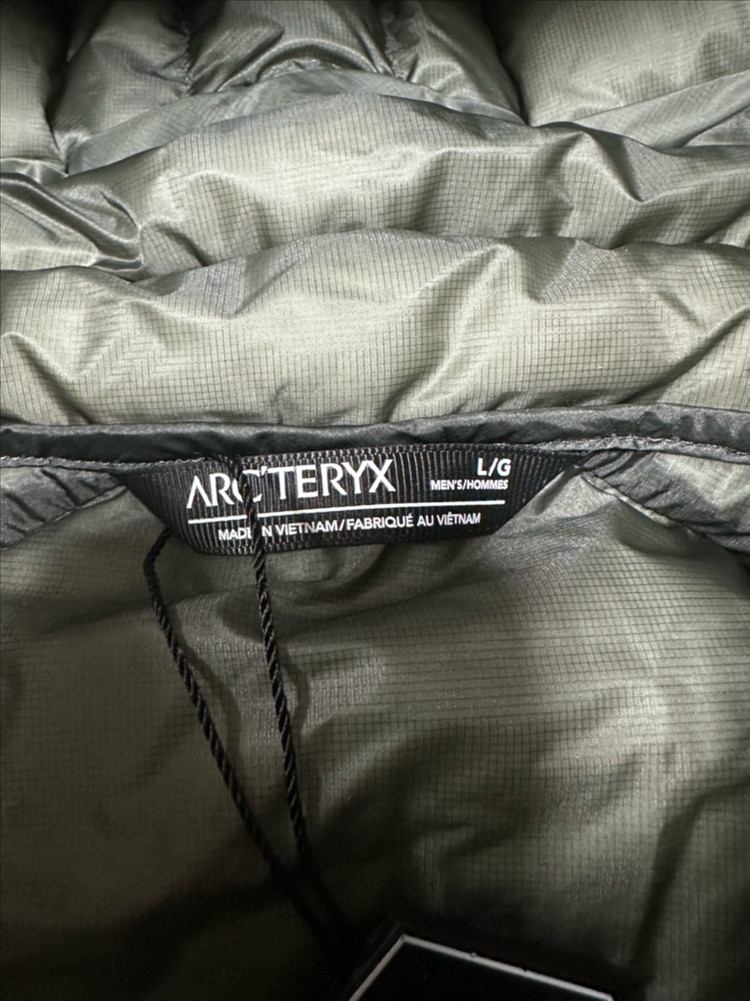 [판매] 아크테릭스 세륨 포리지 L 새제품 경량패딩--4