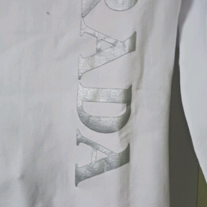 프 라 다 긴팔 티셔츠