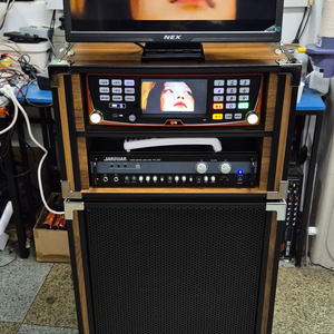 이동식 B80 모니터형 이동식 노래방기계 세트 판매합니다.(26년 3월 신곡)