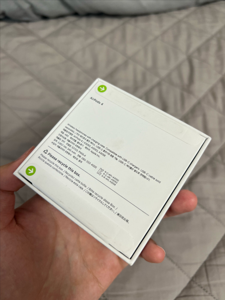 에어팟 4세대 노캔X 미개봉 새상품--1