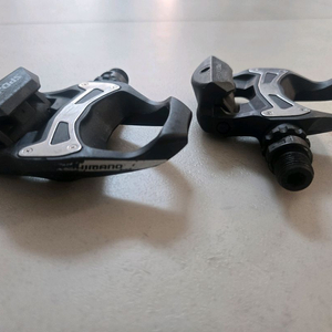 시마노 PD-R550 클릿페달 이미지