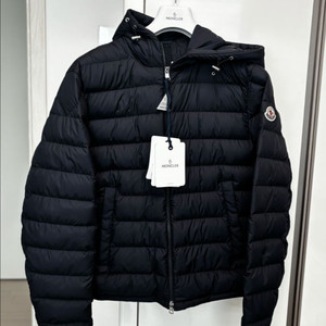 몽클레어 남성 경량 패딩 자켓 이미지