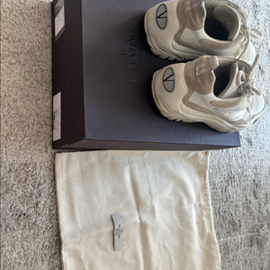 발렌티노 반시 39사이즈 정품