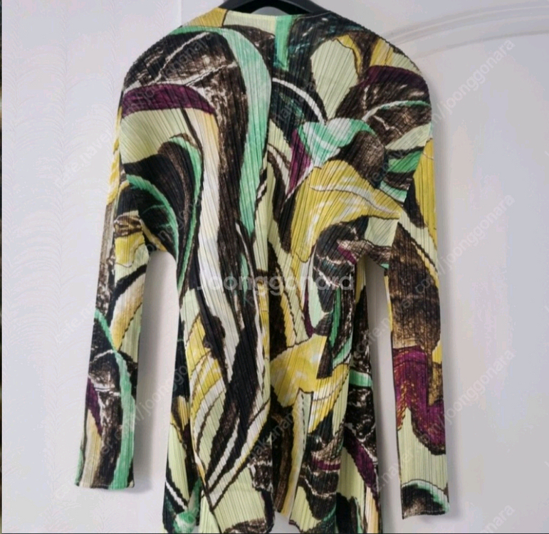 이세이미야케 플리츠플리즈 타르디보 가디건 3사이즈 카키 새상품--6