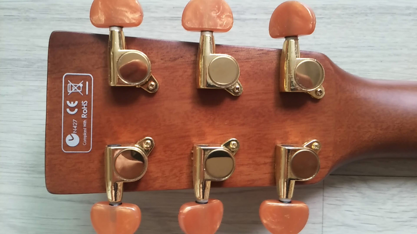 전자기타 SMASH, 통기타 카운티스 HD-9, 카우보이 3810c, 크래프터 Ashland AF-7NT 이미지