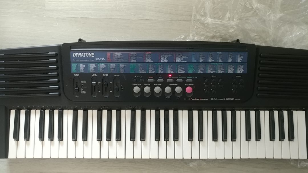 아콘 마스터키 25, 키스테이션 49, 전자 피아노 바,이,엘 120, ﻿카시오 CT 700, ﻿﻿삼익 N1PRO 이미지