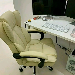 [사은품]리클라이너 게이밍 가죽 컴퓨터 책상 중역 의자 이미지