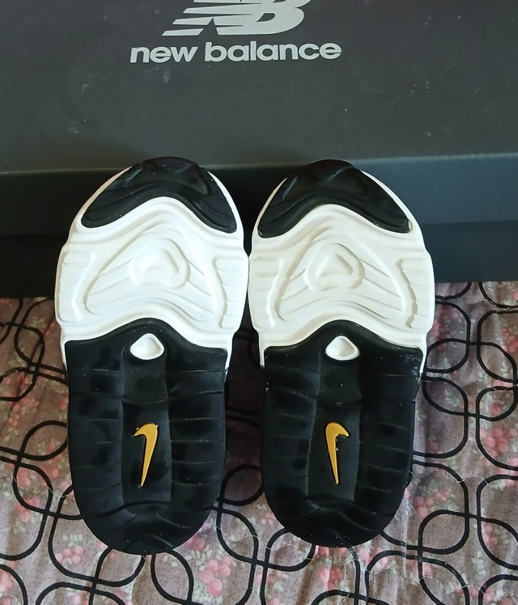 나이키키즈 에어맥스200 .. . . 130사이즈 운동화AT5629-100 이미지