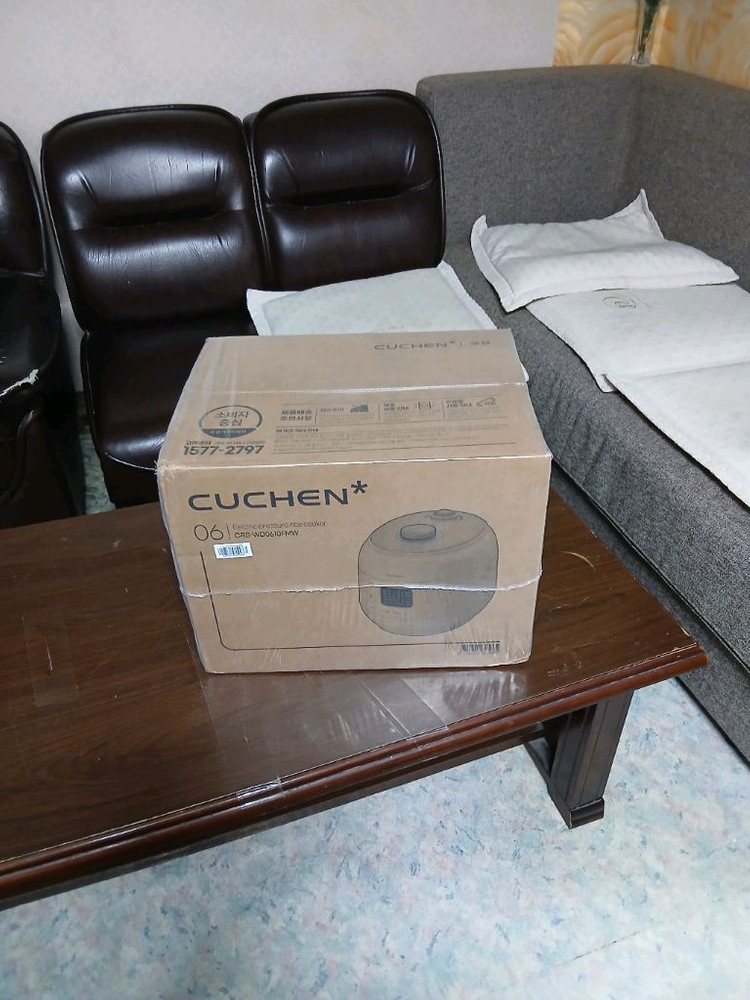 택포 미개봉새제품 쿠첸 고압+무압=듀얼프레셔 6인용 열판압력밥솥 음성기능 이미지