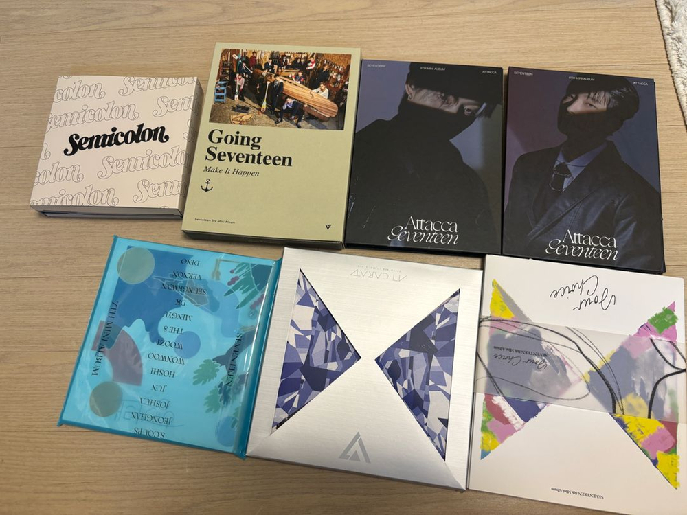 세븐틴 앨범 26개,미니 달력,큰 달력, 포카 다 있음,특전으로 받은거,주문제작 키링 이미지