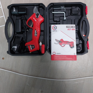 전동식 전지가위 이미지