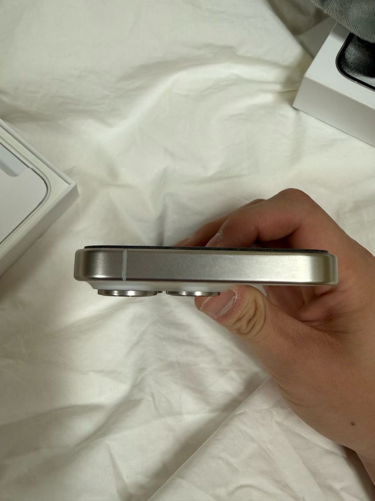 아이폰 15프로 128기가 화이트티타늄 이미지