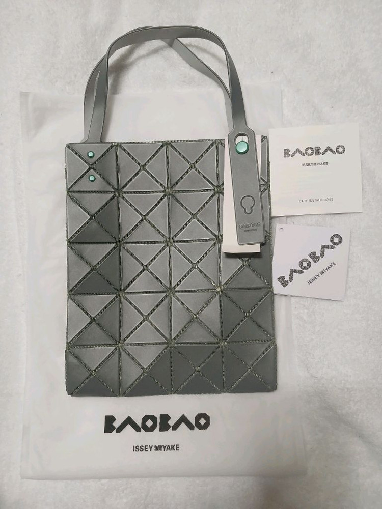 바오바오 토트백 팝니다 이미지