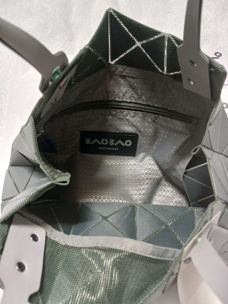 바오바오 토트백 팝니다 이미지