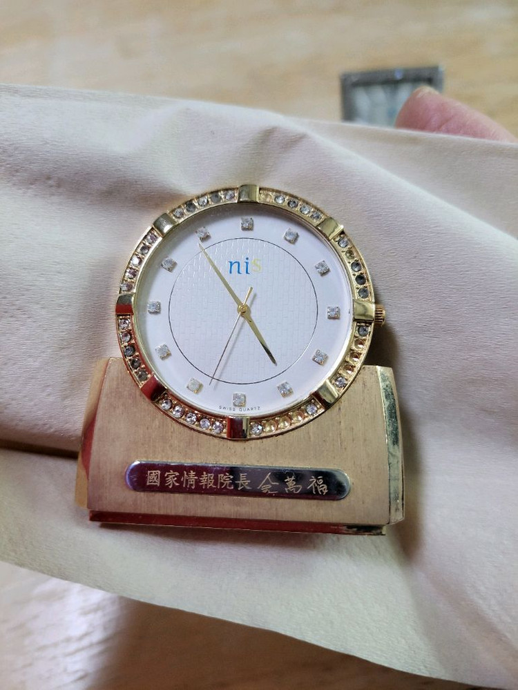 백벞김구 선생 회중시계, 국정원,개성공단기념 탁상시계 이미지