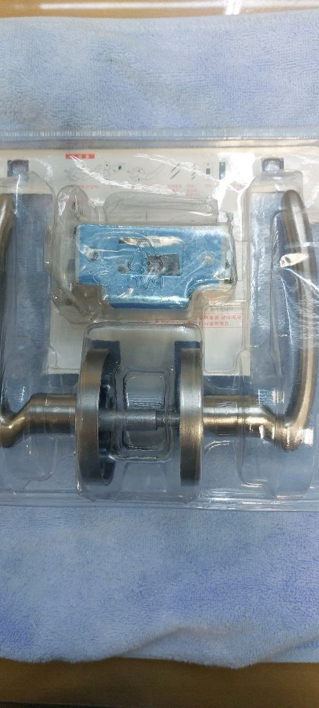 B&K 스윙 레버 도어락 새상품 이미지