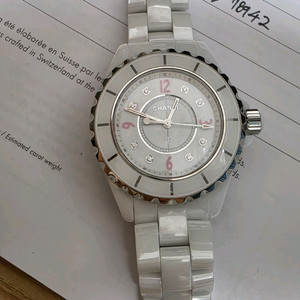 샤넬 j12 33mm [핑크 3,6,9,12] 인덱스 8 다이아몬드 리미티드 에디션