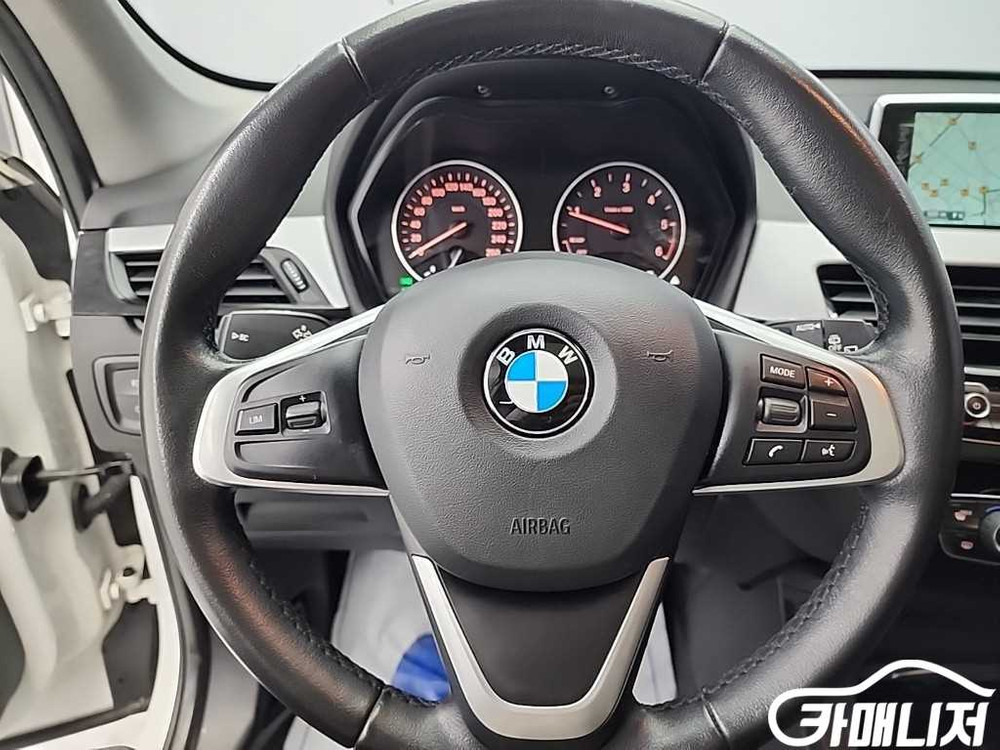 [BMW]X1 (F48) xDrive 18d (5인승) #3월급매--8