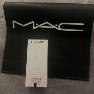 맥 톤업크림 )) MAC 맥 글로우 플레이 라이트풀 씨쓰리 톤업 프라이머 라벤더 새상품 이미지