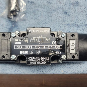 대성나치 유압 솔레노이드 밸브 SS-G01 C1/C2 미사용 보관품 일괄 판매 이미지