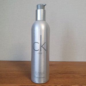 캘빈클라인 CK One 로션 250ml 이미지