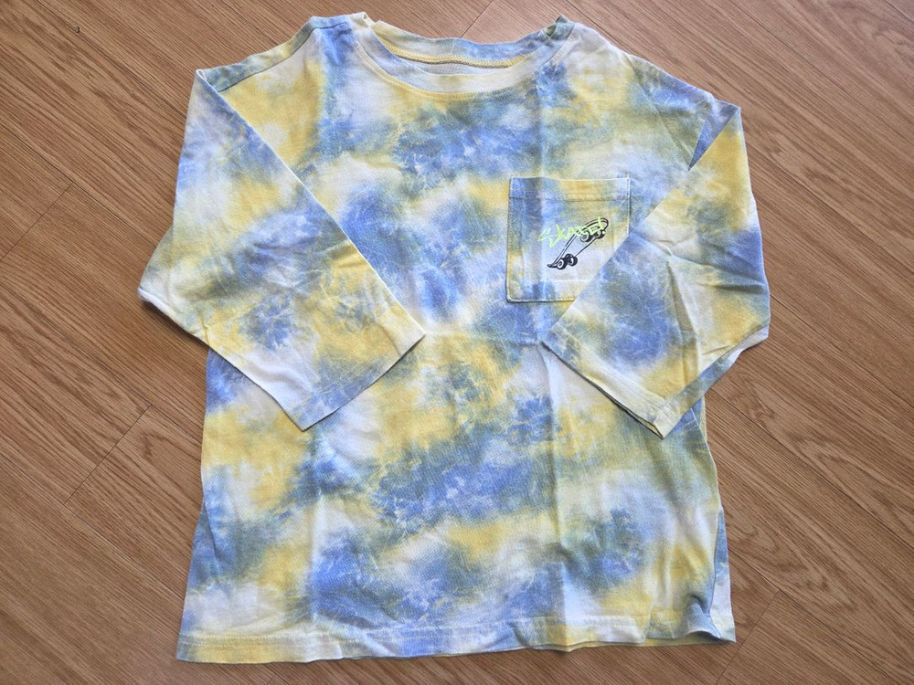 130싸이즈 청바지3종(티셔츠는 덤)--1