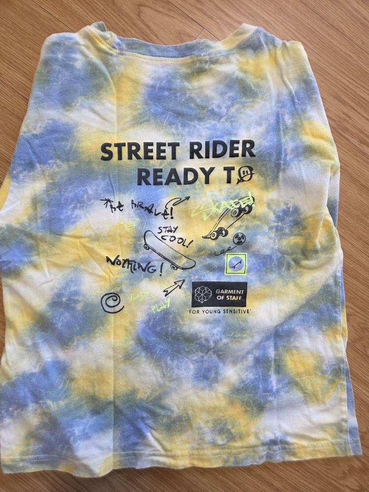 130싸이즈 청바지3종(티셔츠는 덤)--2