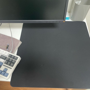 누엔 소나무 게이밍패드 이미지