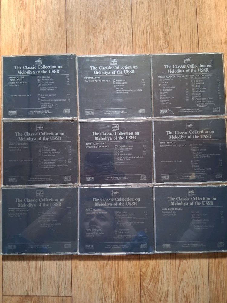 멜로디야(Melodiya)에서 발매된 USSR 클래식 CD 컬렉션.37장.CD상태 좋아요. 아래글 참고하세요 이미지