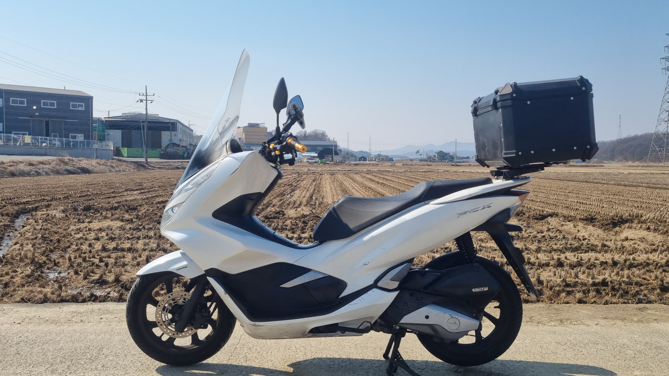 혼다 pcx 19년식/4만대키로수/배달풀튜닝/급매--5