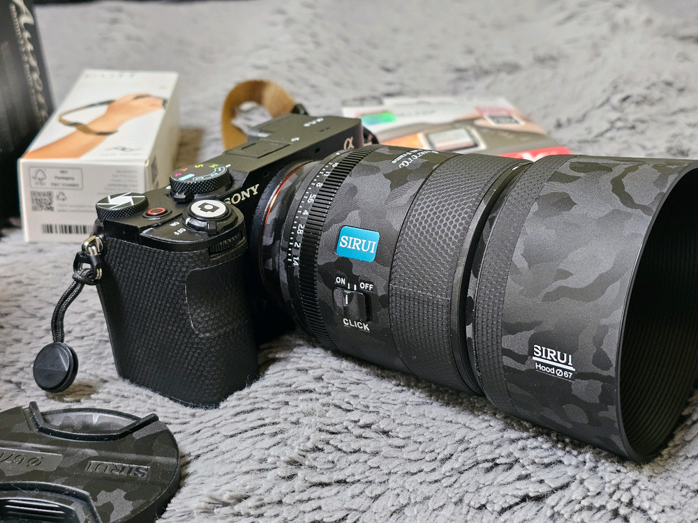 소니 a7c2 바디 + 시루이 85mm f1.4 망원 85.4 여친렌즈--1