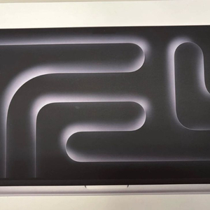 [미개봉] 애플 맥북 프로 16 M4 Max 64gb 2TB 나노디스플레이 애플케어플러스 실버 이미지