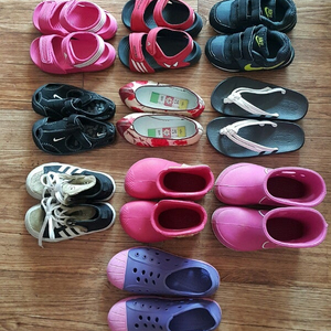 아동신발모음,크록스,아디다스,나이키,장화,샌들,샌달 이미지