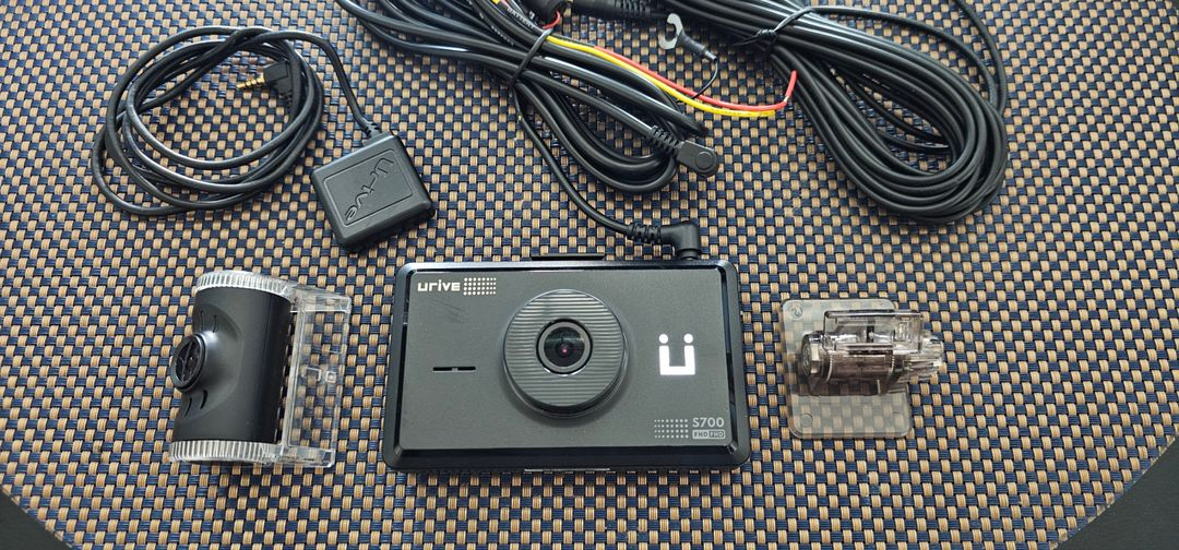 유라이브 S700 블랙박스 (GPS, 64GB) 이미지