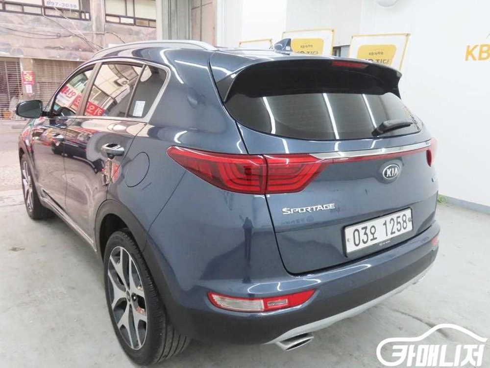 [기아]스포티지 4세대 (QL) 디젤 2.0 2WD 노블레스 플러스 #3월급매 이미지